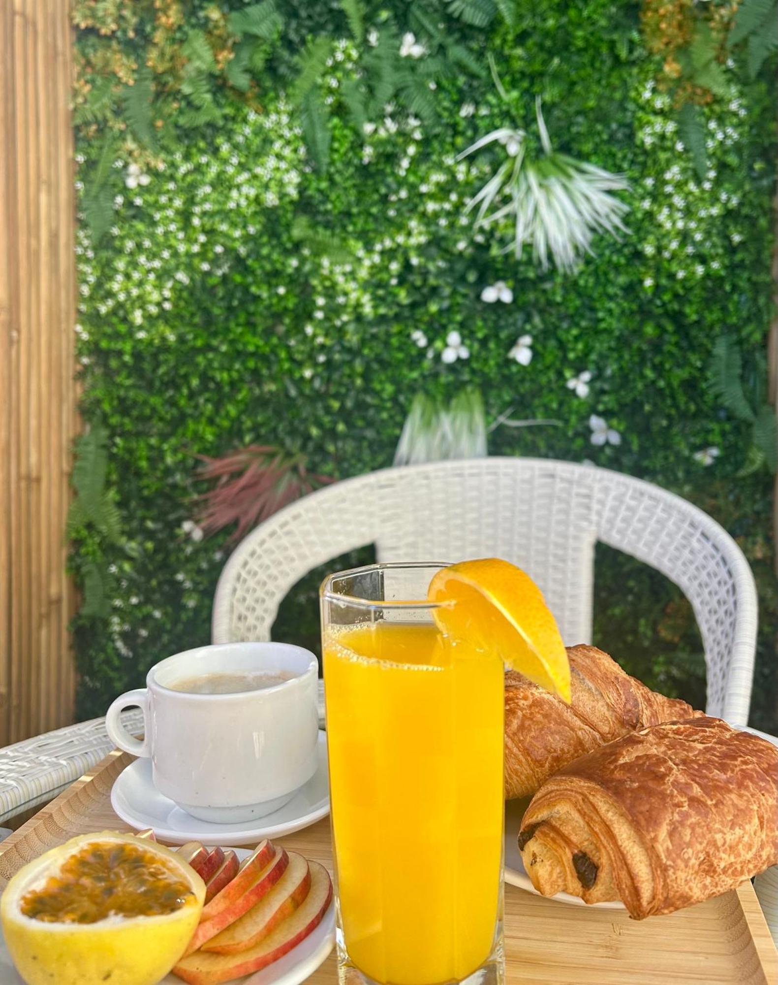 Cocon Cosy Et Verdoyant - Private Parking, Breakfast, Wifi, Netflix Caen Bagian luar foto